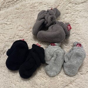 Zutano Cozy Baby Booties Set - Gray, Black, and Light Gray 0-3